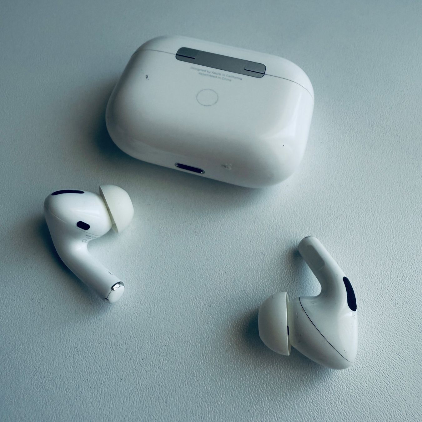 Apple Cuffie: Original Apple AirPods Pro 1 Gen. mit Wireless Case – Usato da Basel venduto da MY.AIRPODS.SHOP 7
