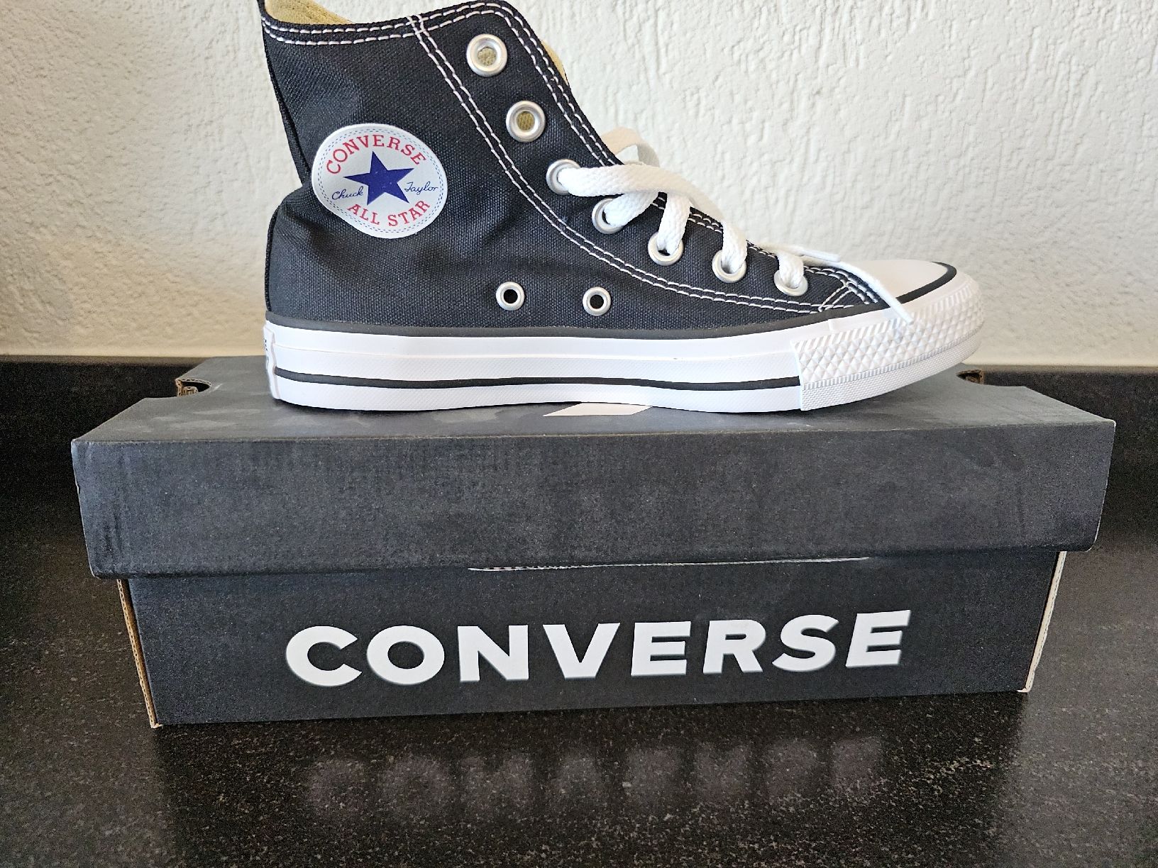 Converse Scarpe da uomo: Converse all star noir taille 36 – Nuovo e nell'imballaggio originale da Attalens venduto da mar_rq8k