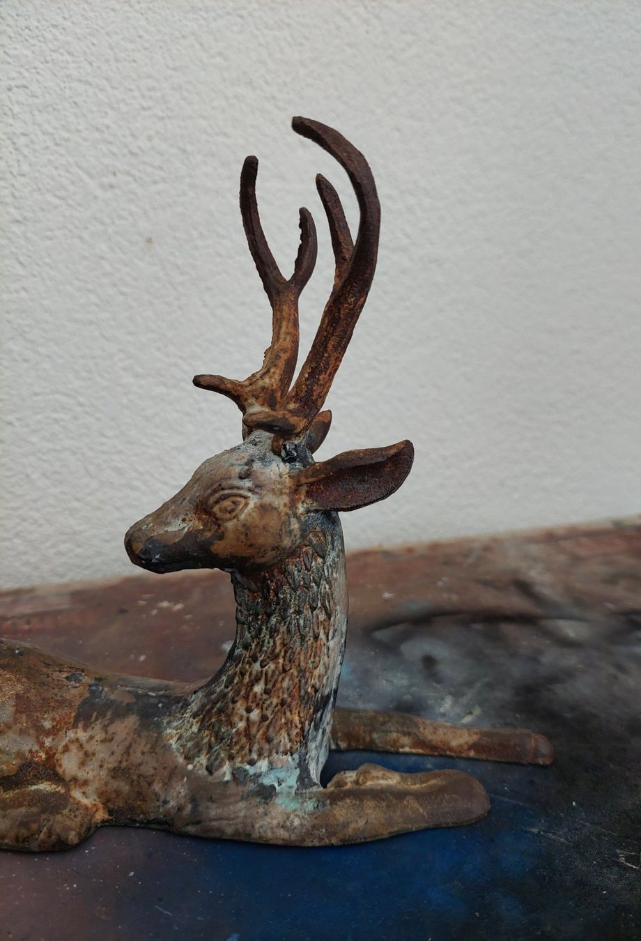 Skulpturen & Statuen: Hirschfigur liegend, antik – Gebraucht aus Subingen von K7passt_immer 6