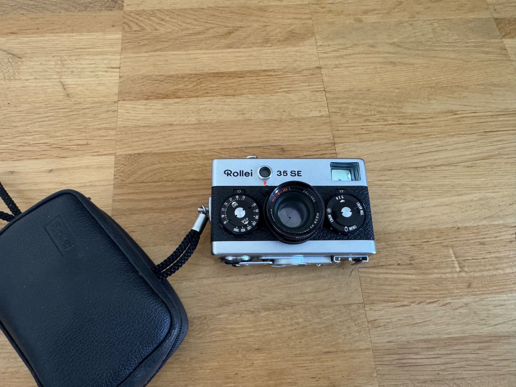 Rollei Fotocamera: Rollei 35 SE Kamera mit Tasche – Usato da Jona venduto da marctobias 1