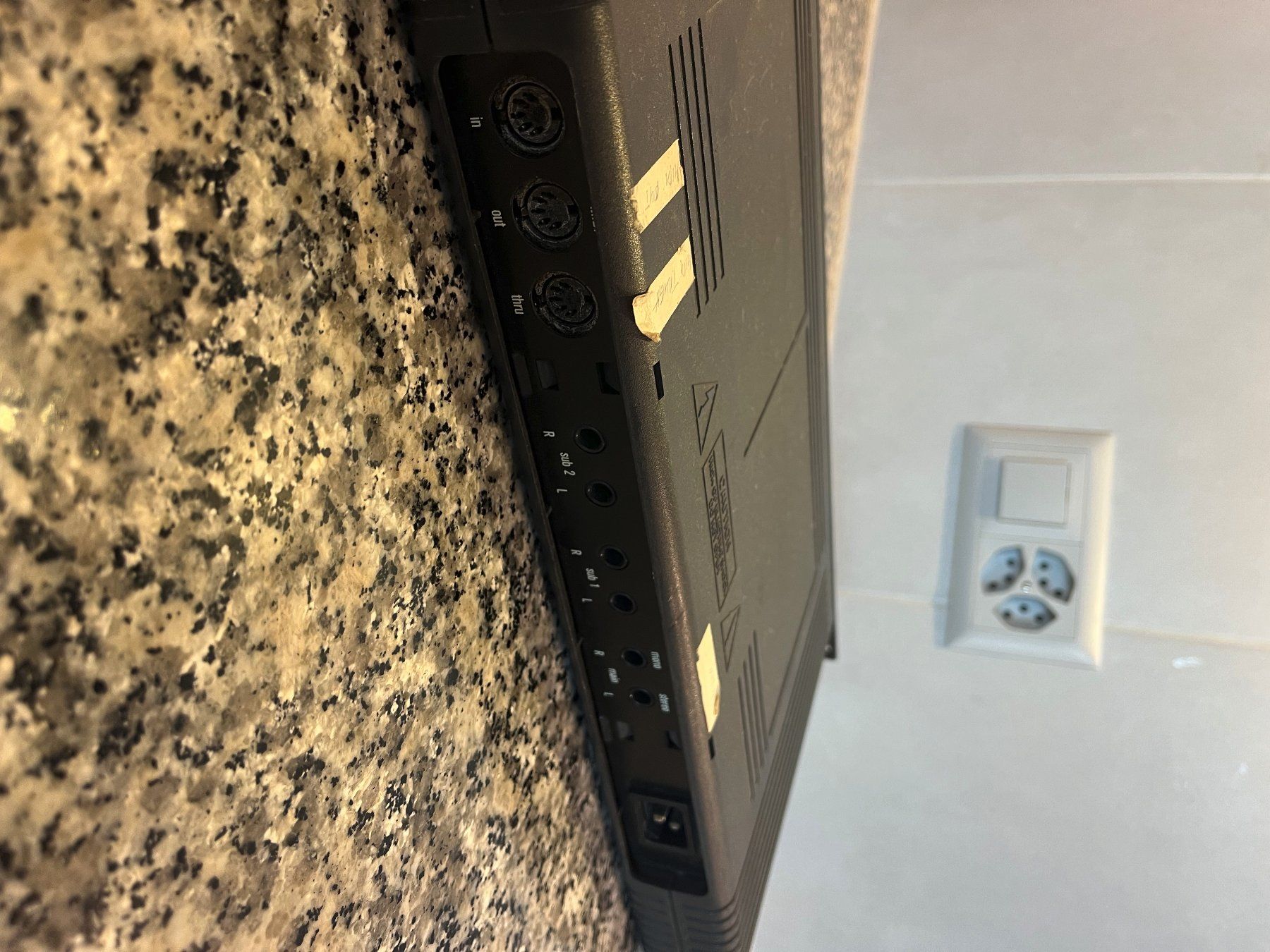 Korg Musikinstrumente: Korg i2 Keyboard (Workstation) mit Proteus 2 Soundmodul – Gebraucht aus Zürich von Creal14 5