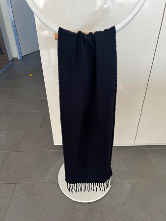 Blauer Schal