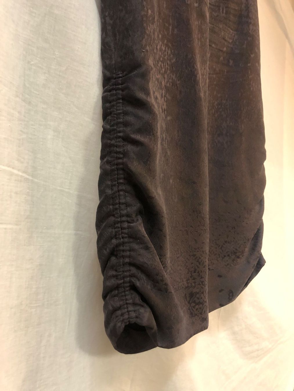 Armani Gonne: GIORGIO ARMANI Knierock / Jupe Gr.36 – Usato da Brunnen venduto da Allerwaren 1