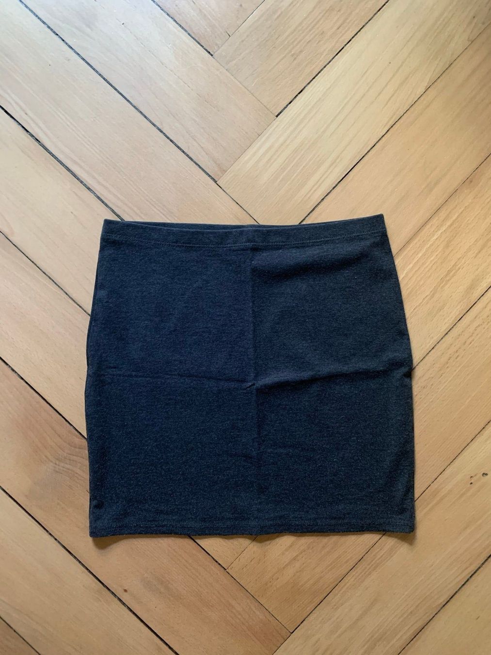 H&M Gonne: Minirock dunkelgrau - 36 – Usato da Zürich venduto da Diazaio