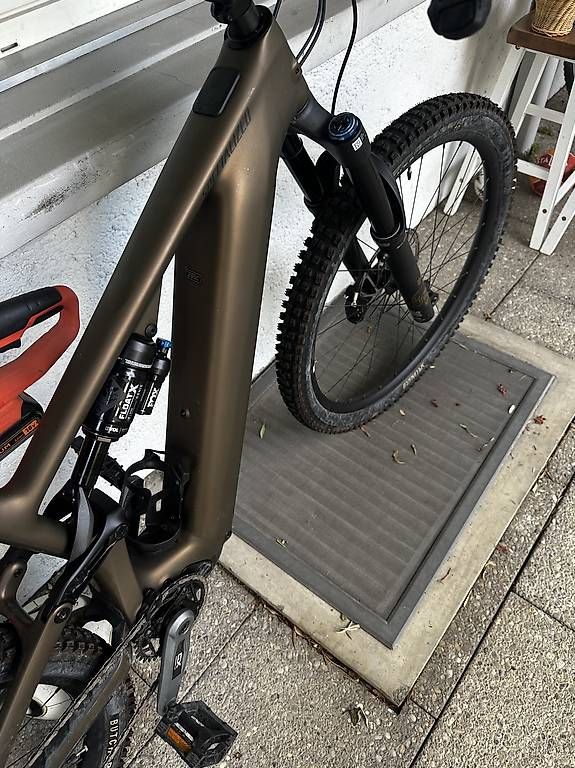 Specialized Biciclette: Fast Neues Specialized Turbo Levo Expert Full Carbon – Usato da glattbrugg venduto da Sali11 1