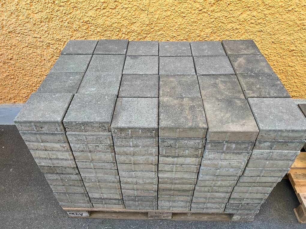 Pierres & tuiles: Pflasterstein – D'occasion à Glashütten par moleson04
