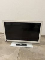 Grundig 32 Zoll LCD Fernseher zu verkaufen