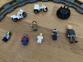 Lego Figuren und Duploschinen