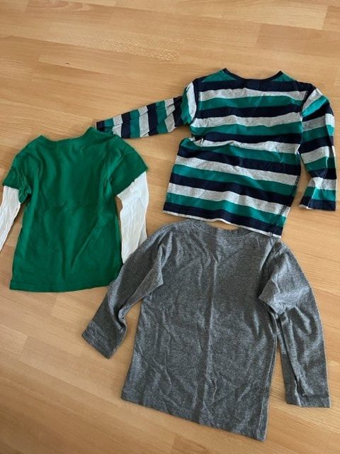 Lotti & Set di vestiti: Blusen Pakette Gr.104 – Usato da Wabern venduto da MagdalenaWabern 1