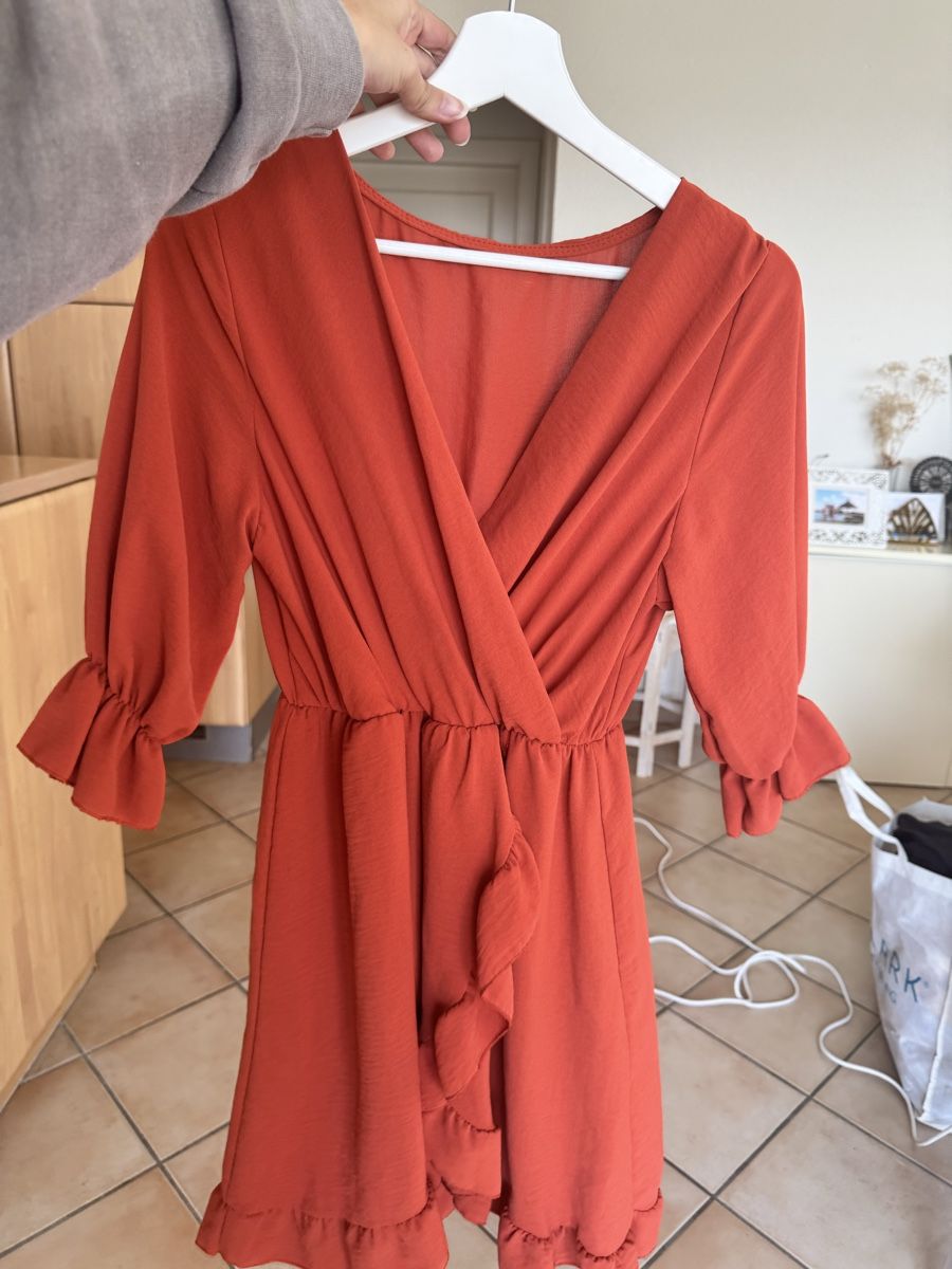 Robes: robe d’été couleur brique – Neuf (Voir description) à Lonay par nei_79jc 2