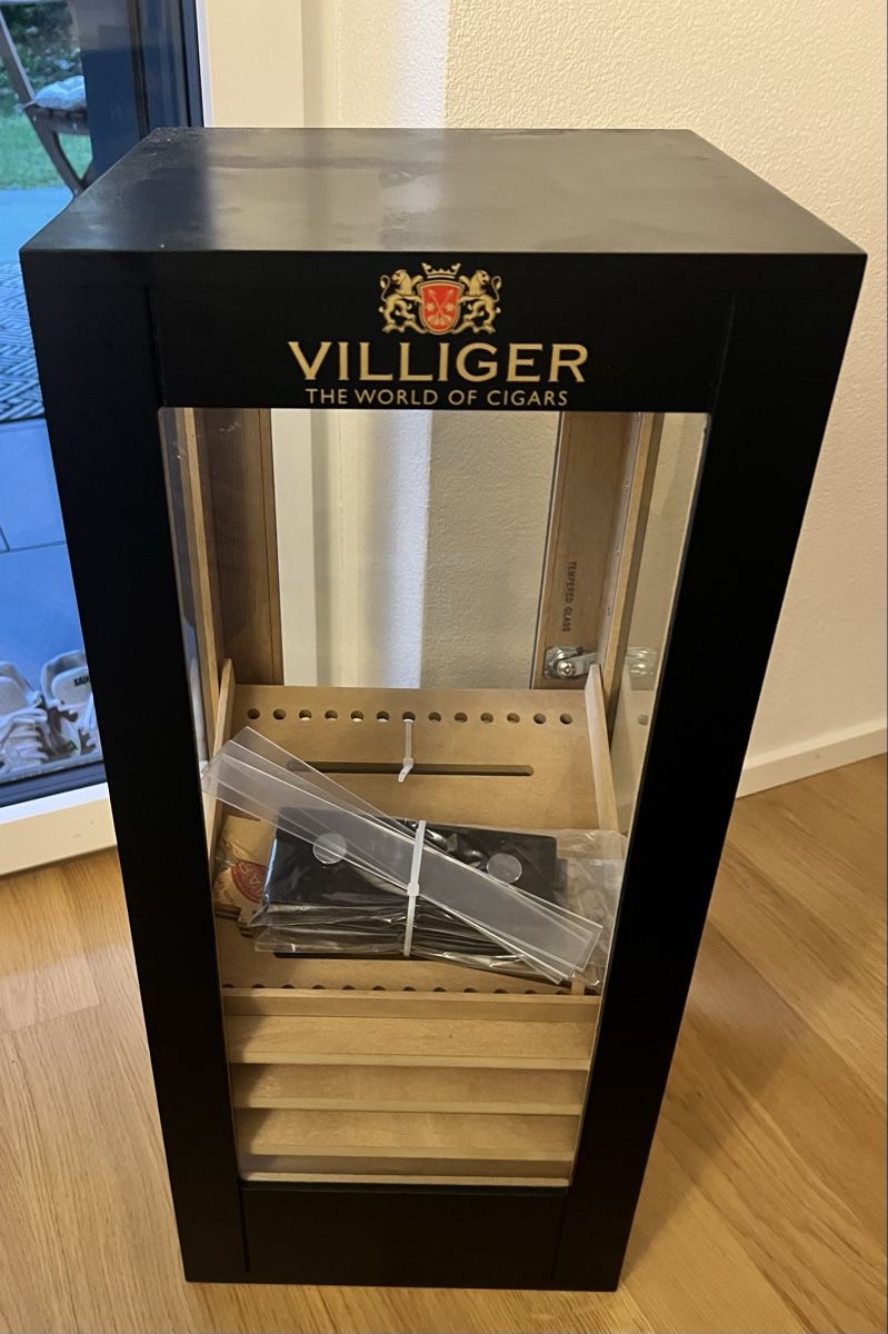 Villiger Humidor per sigari: Villiger Humidor - unbenutzt – Nuovo (secondo la descrizione) da Köniz venduto da VivianaK92 1