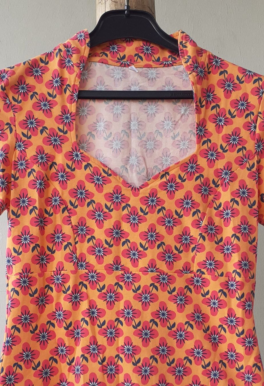 Blutsgeschwister Top: Blutsgeschwitsrer Top, M – Usato da Bern venduto da Solarsystem 5