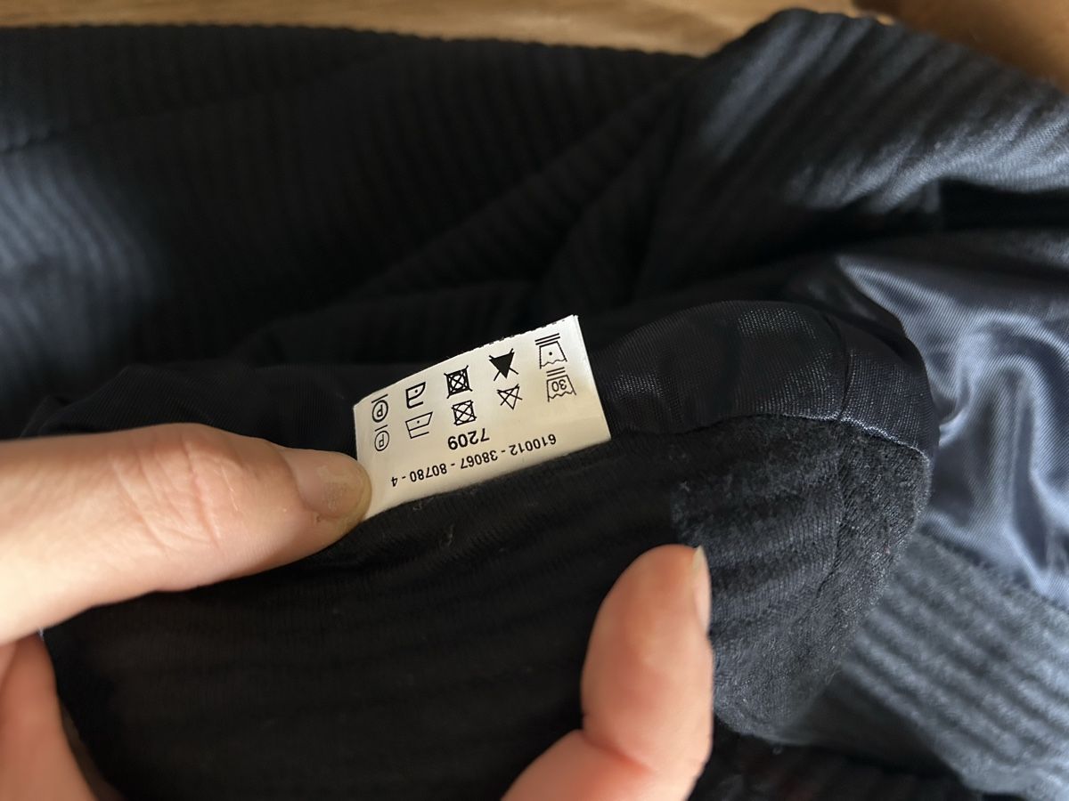 Gerry Weber Gonne: Gerry Weber Rock schwarz gerippt – Usato da Winterthur venduto da zoenina5 3