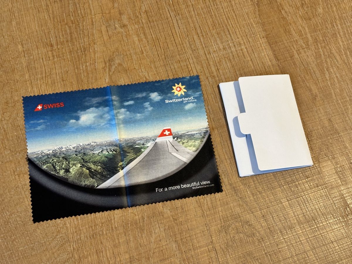 Tessuti: Swiss sunglass cleaning cloth – Nuovo e nell'imballaggio originale da Zürich venduto da joa_d8lb