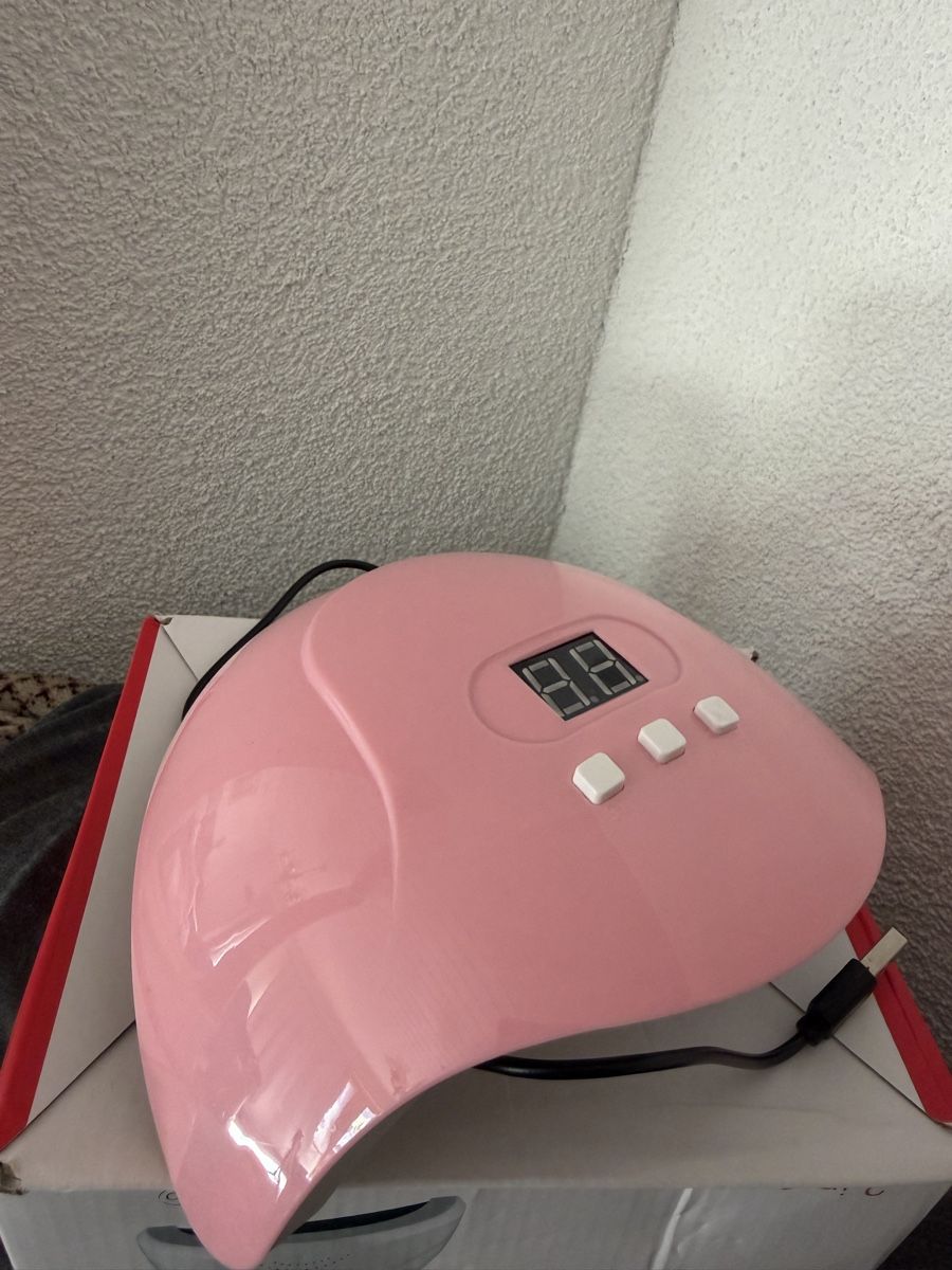 Lampen: Pink UV LED Nail Lamp  – Gebraucht aus Hospental von bal_bwr5
