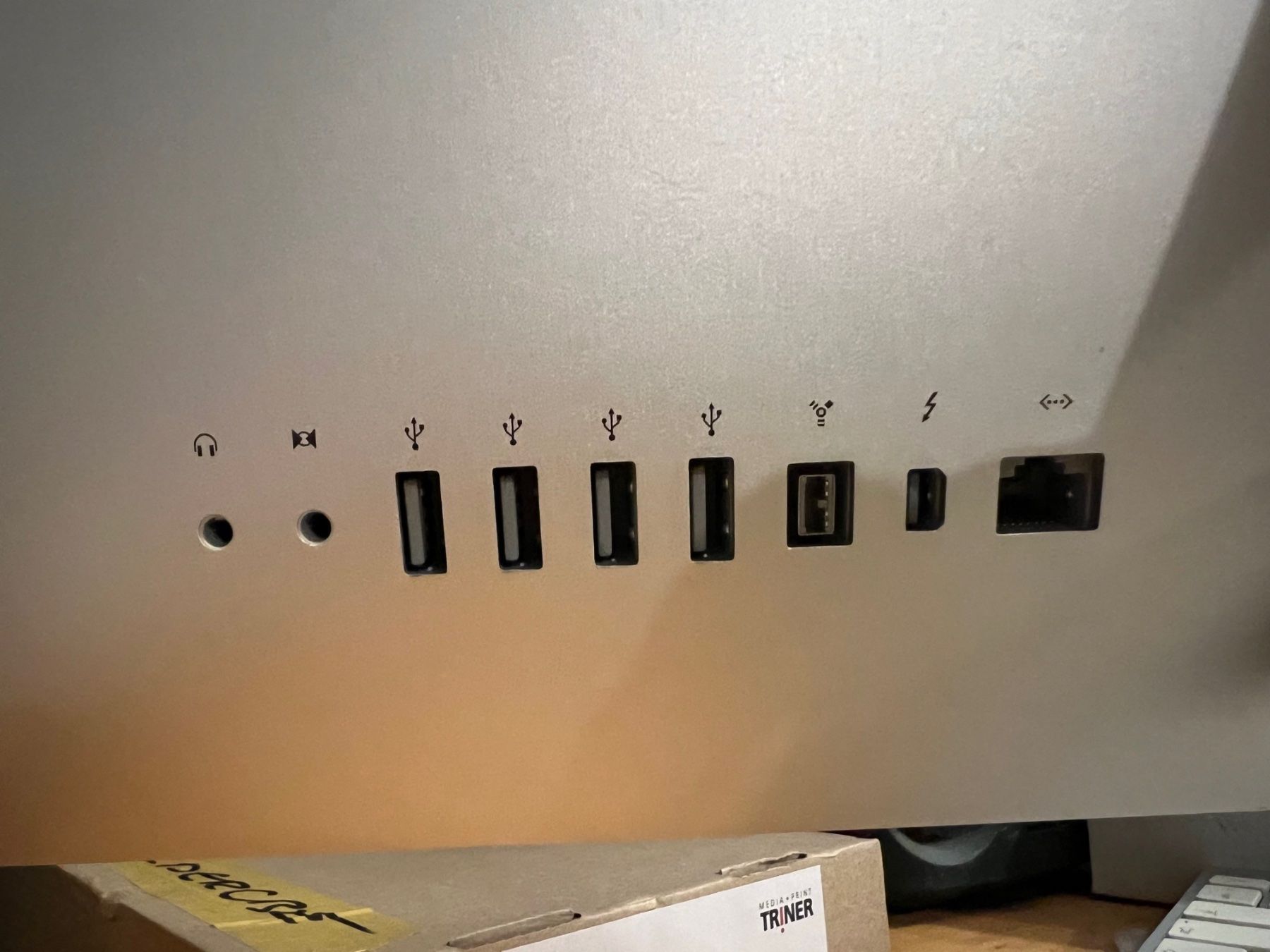 Apple PC: iMac 21.5 Zoll, 2,7 GHz Intel Core i5 – Usato da Wädenswil venduto da fruitgarden 2