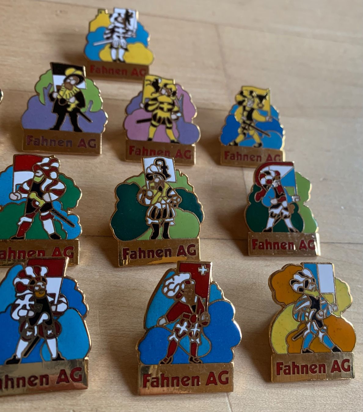 Placchette & Badge: 13 Pin der Fahnen AG – Usato da Goldingen venduto da Bergler012 2