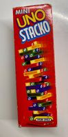 Mini UNO Stacko - Stapelspass für die ganze Familie!