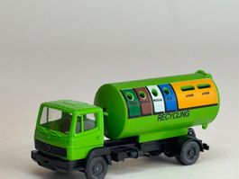 VE1- Wiking Mercedes Glas Recycling
