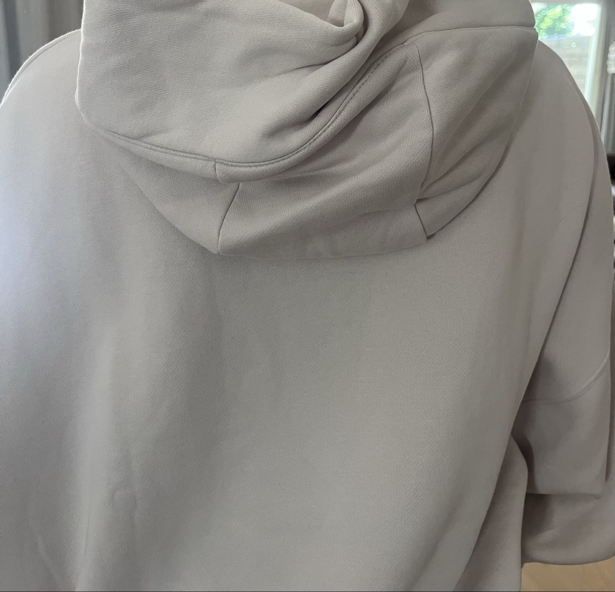 Nike Pullover & Sweatshirts: Beiger Kapuzenpullover Damen von Nike Grösse M – Gebraucht aus Hinwil von Nullacht15 4