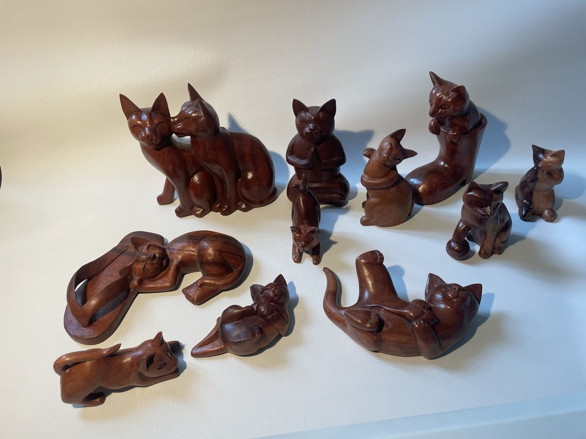 Statuette: Statues- pack de 11 chats sculptés à la main – Nuovo (secondo la descrizione) da Renens VD venduto da sas_6vhd