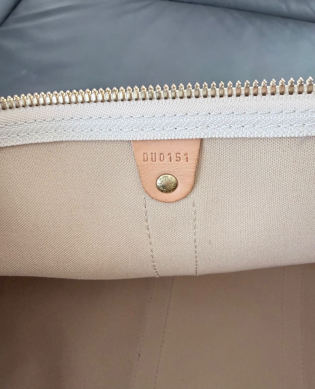 Louis Vuitton Sacs: Louis Vuitton Keepall 50 – D'occasion à Reinach AG par BisMad3 8