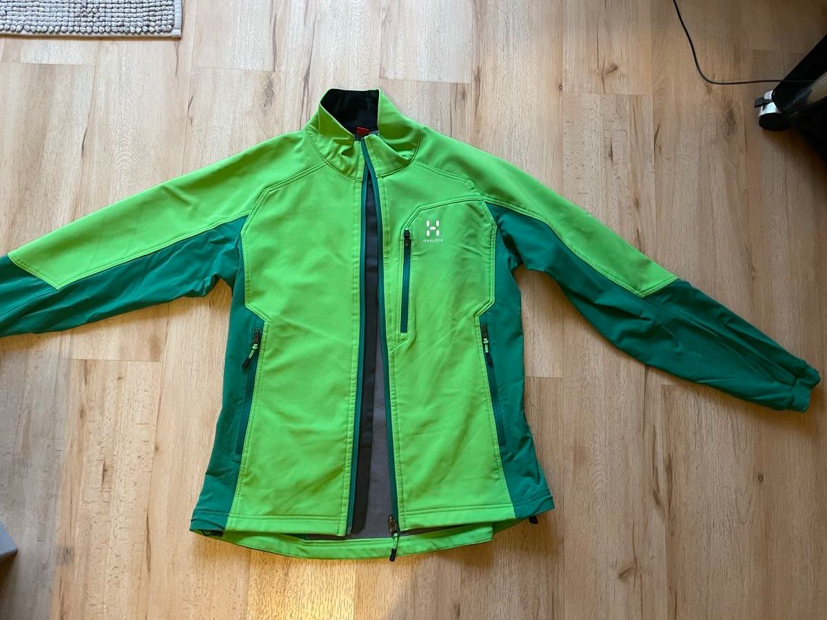 Haglöfs Jacken: Veste softshell Haglöfs vert S dames comme neuf – Neu (gemäss Beschreibung) aus Kloten von Vermicelles