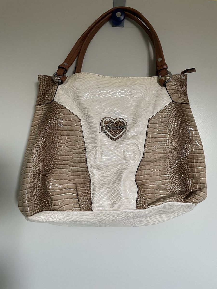 Guess Borse da donna: Sac à main Guess style croco blanc cassé – Usato da Vuadens venduto da Ninaa11