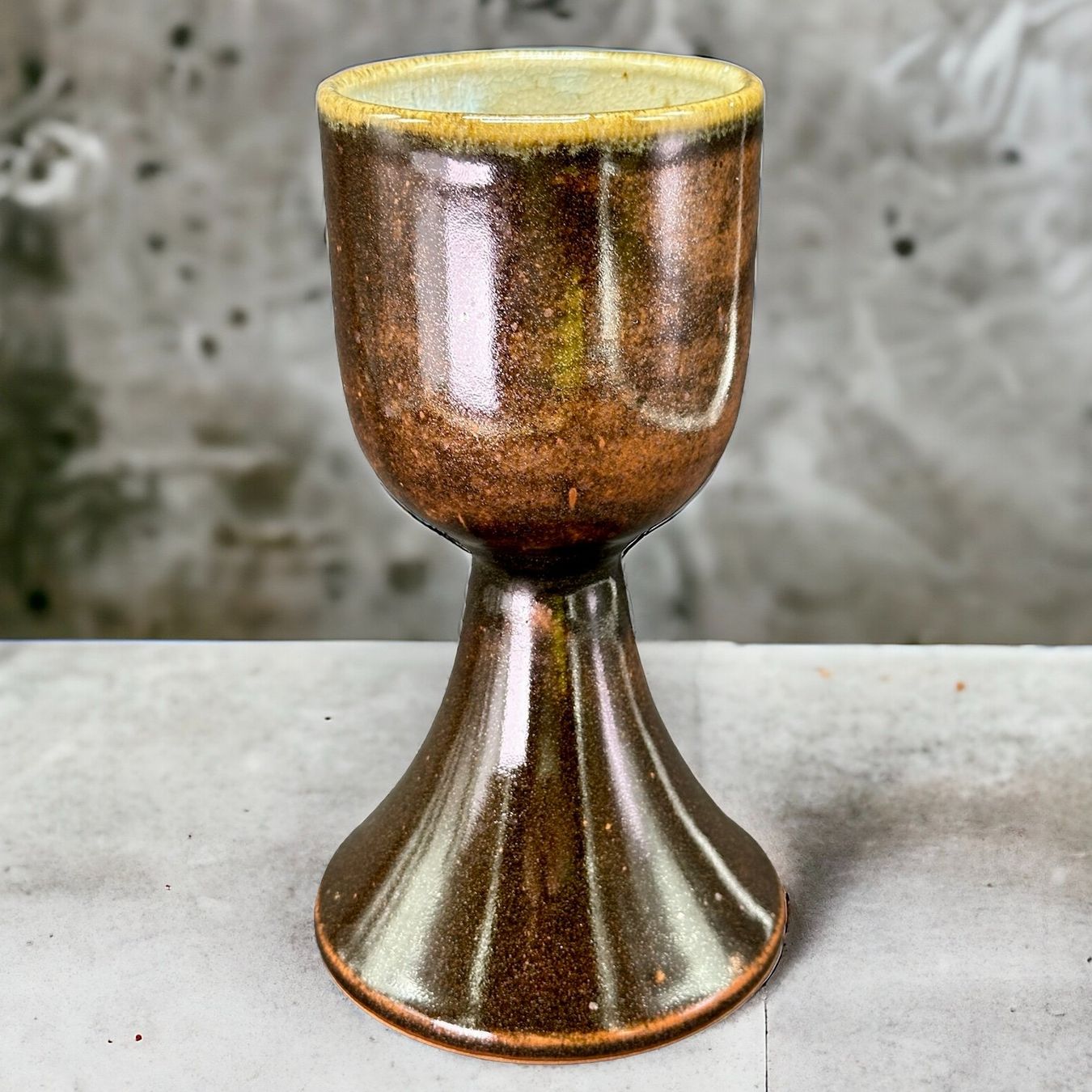 Bicchieri: Daniel MONTMOLIN pour TAIZÉ  - Calice en grés émaillé – Usato da Morges venduto da deco.vintage