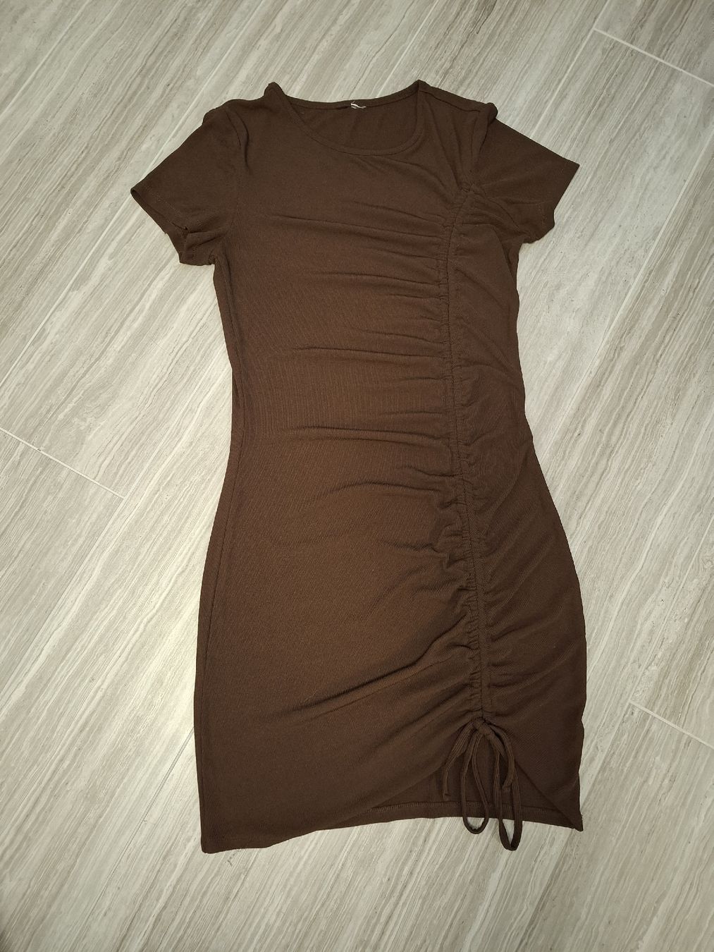 Vestiti: Robe brune taille S – Usato da Ecublens FR venduto da ame_y8tq