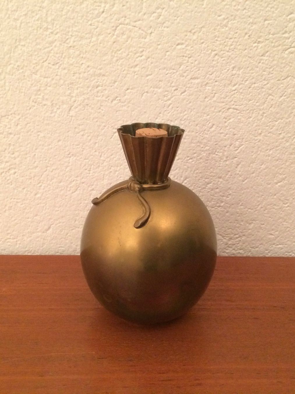 Vasi & Recipienti: Kugelige Messing Flasche oder Vase vintage Messingvase Italy – Usato da Zürich venduto da Vintagewiesel 1