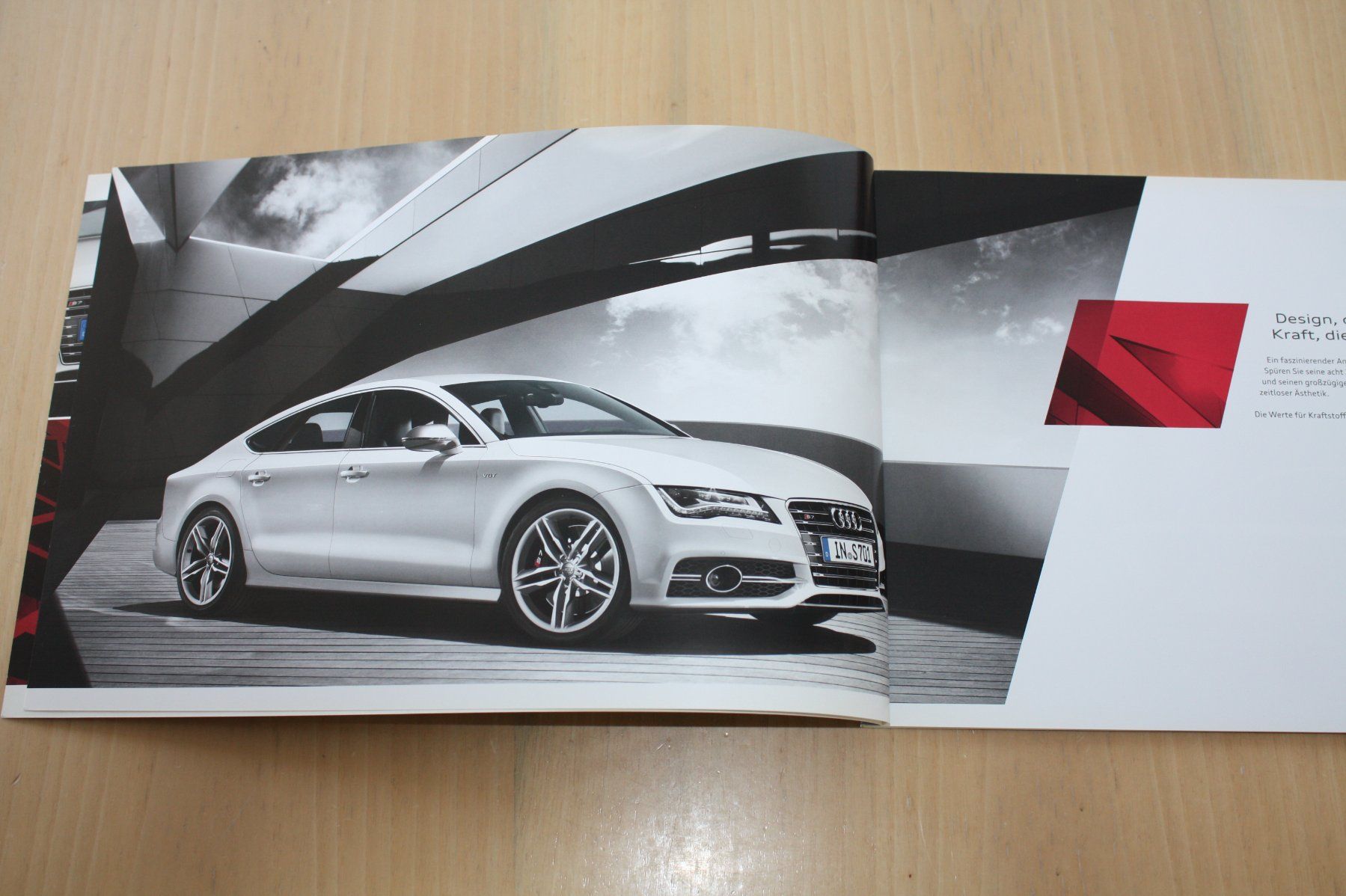 Audi Documents: Audi S7 Prospekt 9/2011 – D'occasion à Wikon par erwin400 1