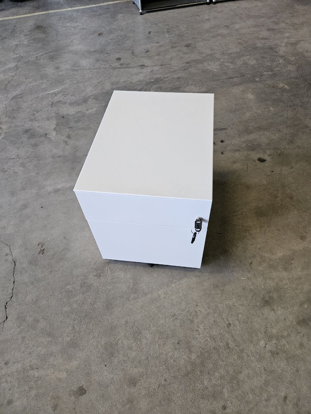 Banconi: Bisley weisser Rollcontainer mit abschliessbaren Schubladen – Nuovo (secondo la descrizione) da Brittnau venduto da Lexmark77 4