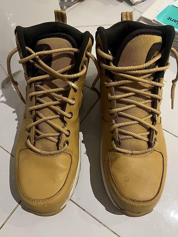 Scarpe da uomo: Nike Winterschuhe gr 42.5 – Usato da Frauenkappelen venduto da ann_65rk 4