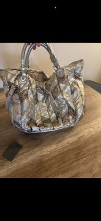 Sac bandoulière Miu Miu argenté bon état