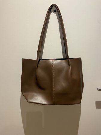 Braune Handtasche aus Kunstleder