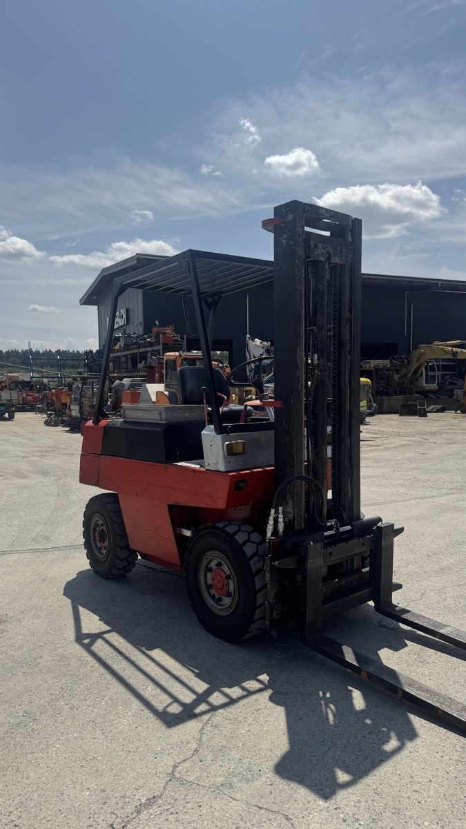 Linde Carrelli elevatori e a forche: Stapler Linde H25D Diesel Gabelstapler – Usato da Niederbipp venduto da baggerch 4
