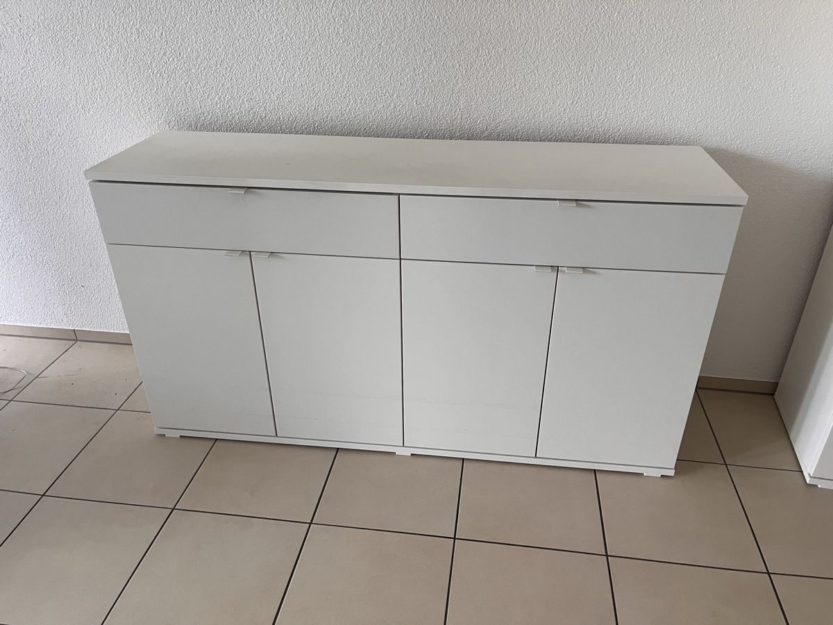 Ikea Kommoden: IKEA VIHALS Sideboard, weiss, 140x37x75 cm – Gebraucht aus Oberrieden von kiwimatt