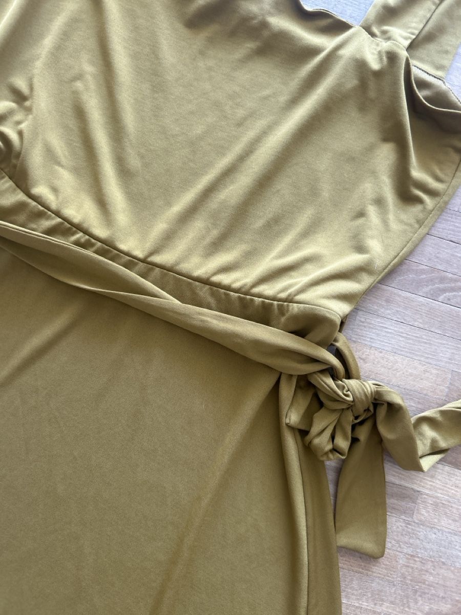 Robes: Kleid Damen bronzefarben Grösse M – D'occasion à Langnau im Emmental par Iriss 1
