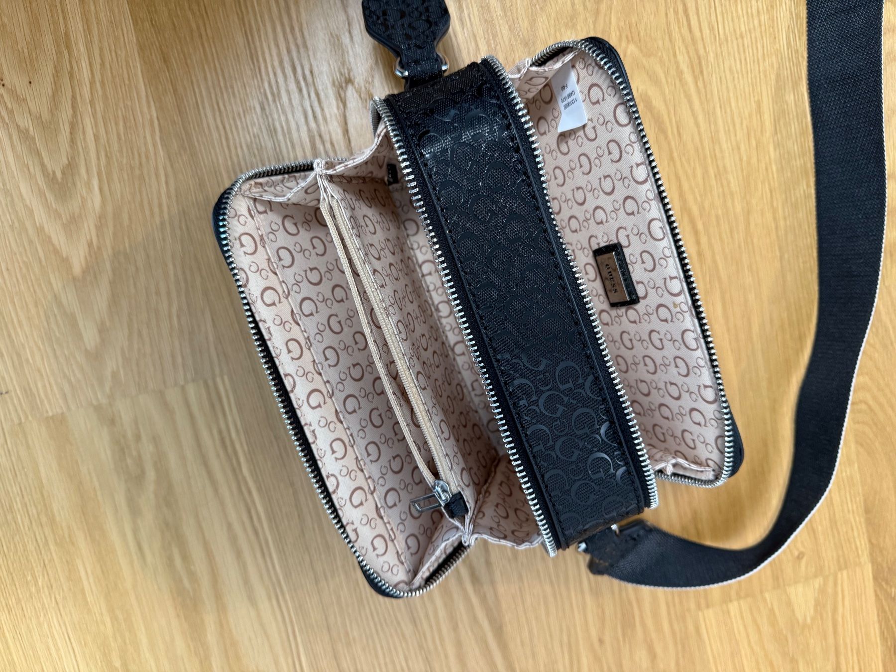 Guess Borse da donna: Handtasche Guess – Nuovo (secondo la descrizione) da Lufingen venduto da Ann_Katrin 1