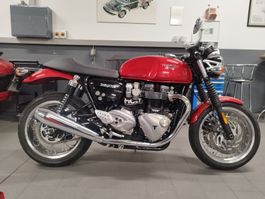 Triumph Thruxton 1200 im Neuzustand