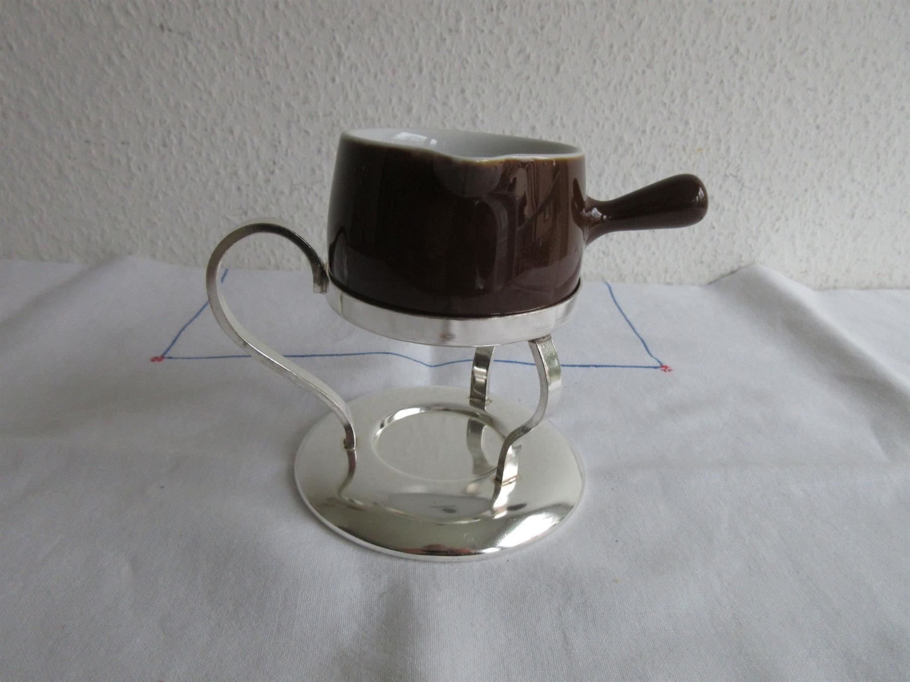 Küchengeräte: Butter / Saucen Pfännchen auf Rechaud von Beard – Gebraucht aus Binningen von Oldfashion