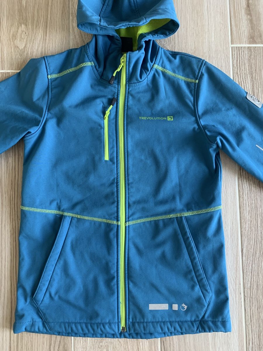 Trevolution Vestes: Trevolution Softshelljacke Gr. 152 – D'occasion à Rudolfstetten par Joyw 1