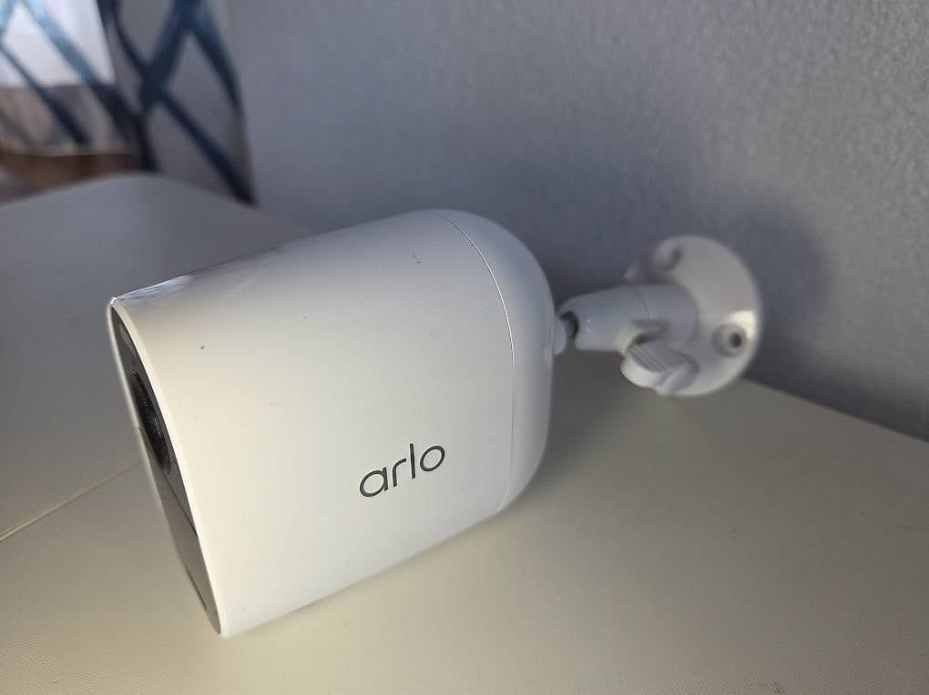 Arlo Webcams: Arlo Kamera – Gebraucht aus Braunau von Risadinho