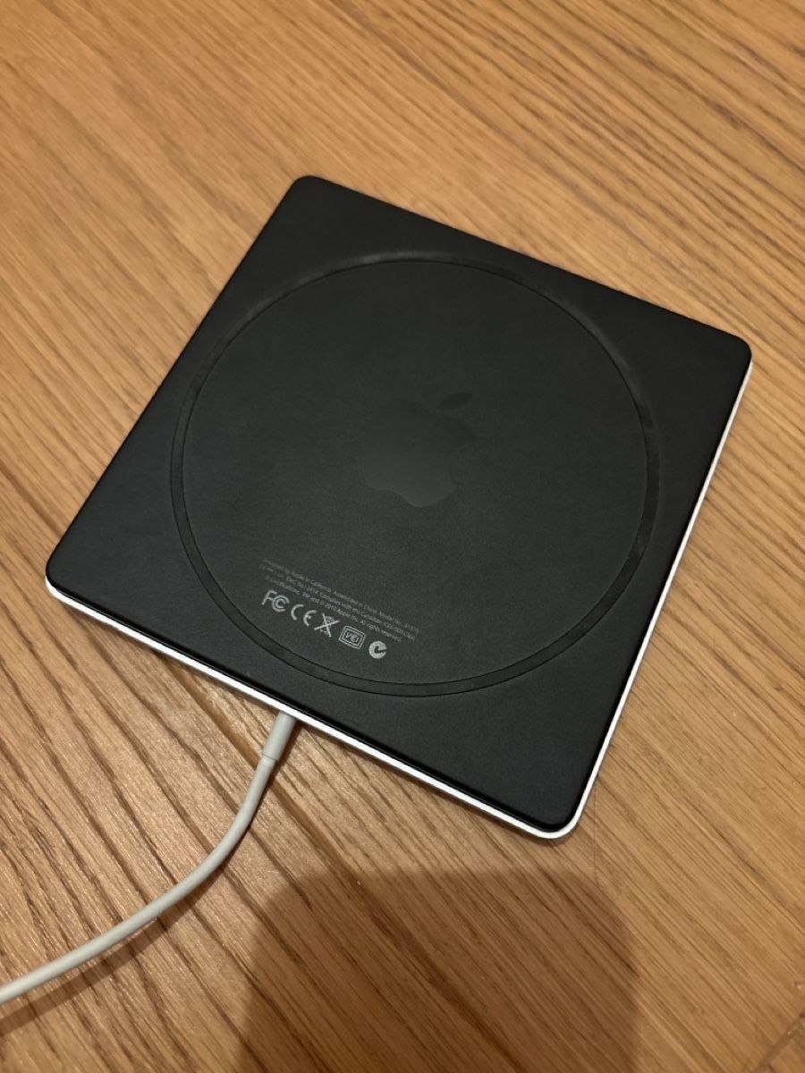 Apple Tragbarer Mediaplayer: Lecteur CD Apple pour MacBook Air, bon etat – Gebraucht aus Chevilly von coco_3_5 3