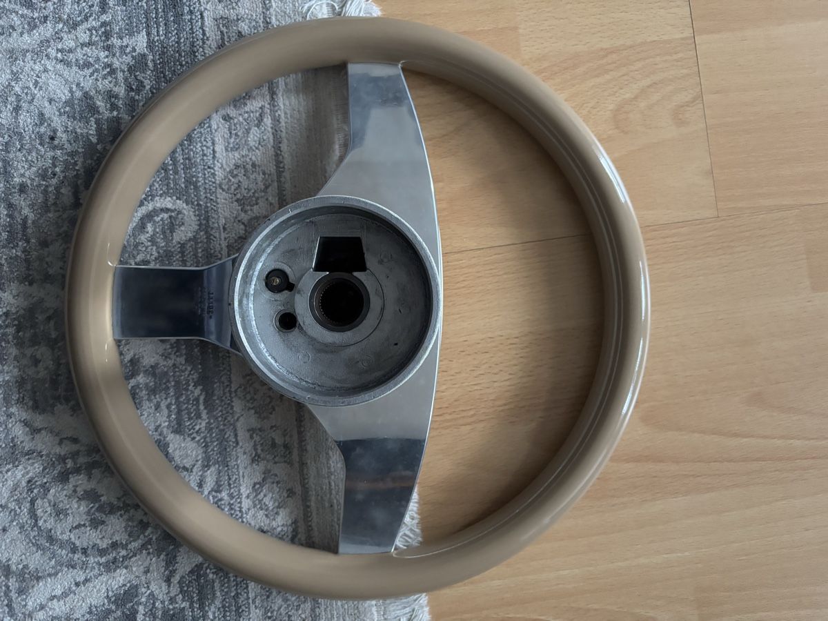 Alle Autoersatzteile: Originales Vessa Super Lenkrad Oldtimer, Made in Italy – Gebraucht aus Dübendorf von mba_5yvw 2