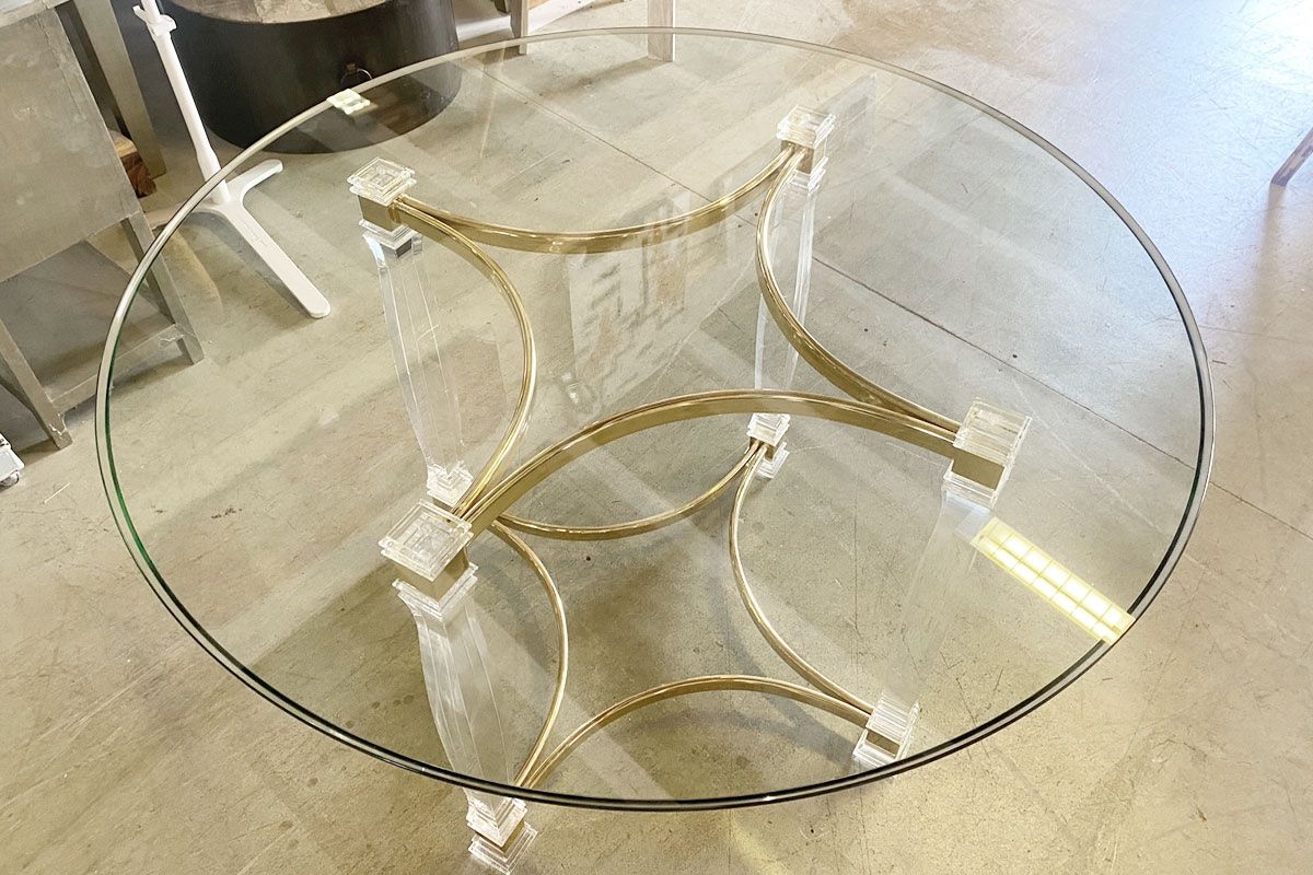 Tavoli: Runder Design Tisch Glasplatte Acrylglas Messing Gestell – Usato da Ballwil venduto da ClassicGallery 4