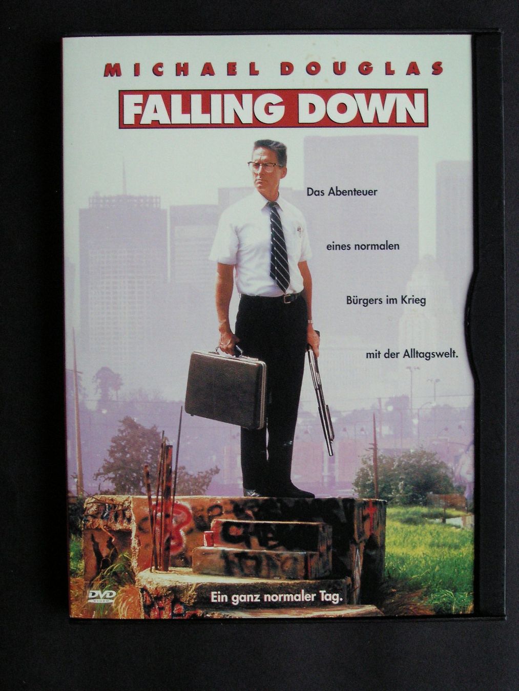 Alle DVDs: Michael Douglas- Falling down (1993) – Gebraucht aus Zuzwil SG von