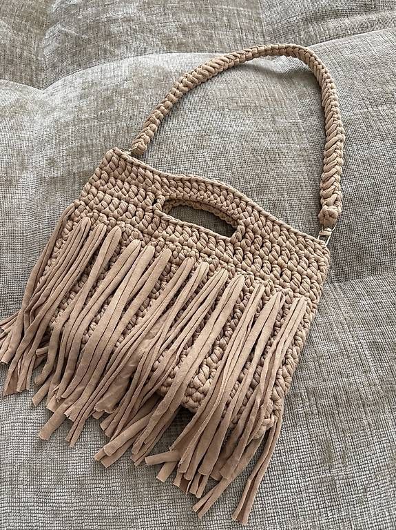 Taschen für Damen: Handgemachte Häkeltasche – Neu (gemäss Beschreibung) aus Hinwil von camposlu 1