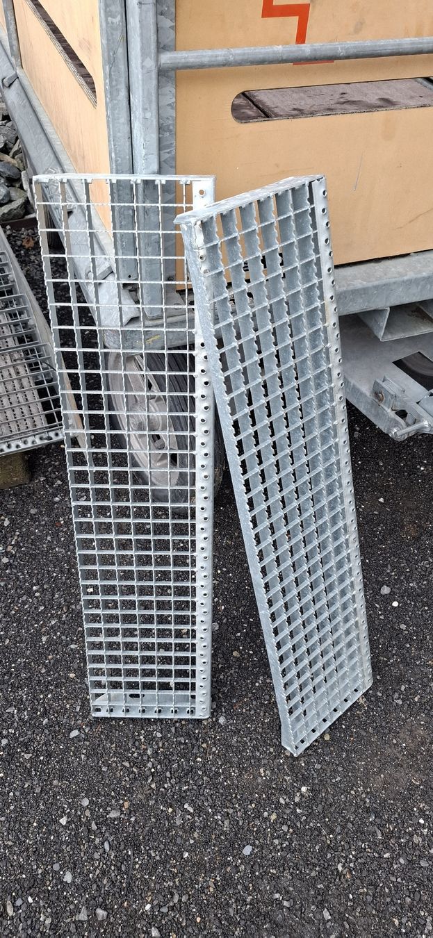Treppen: treppe, Tritte – Gebraucht aus Reichenbach i. K. von Wskorpion